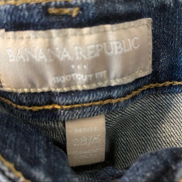 BANANA REPUBLIC BOOT CUT JEANS SIZE 6 - Picture 3 of 4